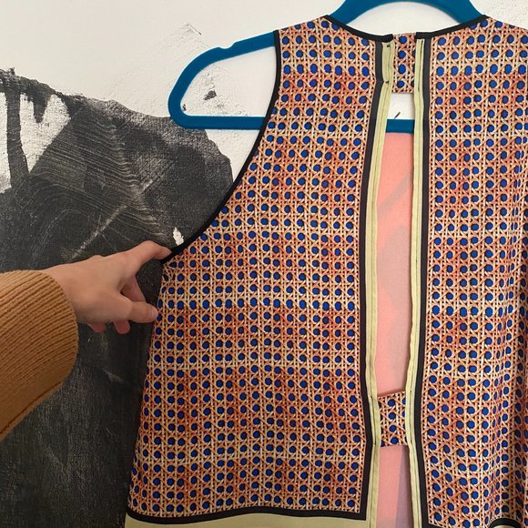 Clover Canyon | Printed Flowy Top | Open Back | Size Small - Picture 5 of 11